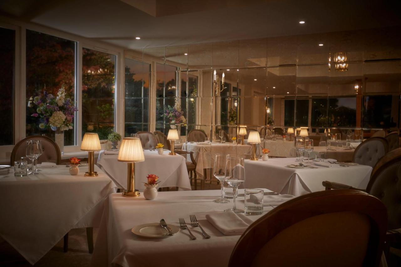 Bathen House Boutique Hotel Exterior foto The dining room at the River Cafe